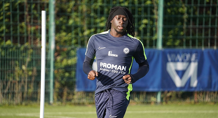 Vidéo : les premiers pas de Tanguy Coulibaly à l&rsquo;entraînement