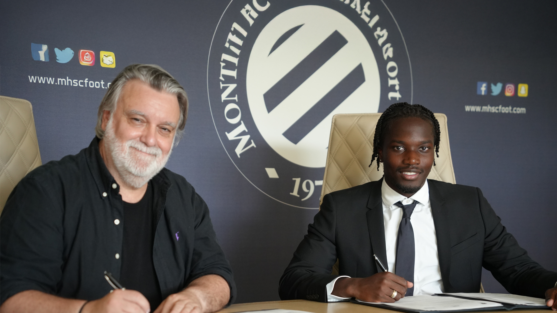 Junior Ndiaye passe professionnel