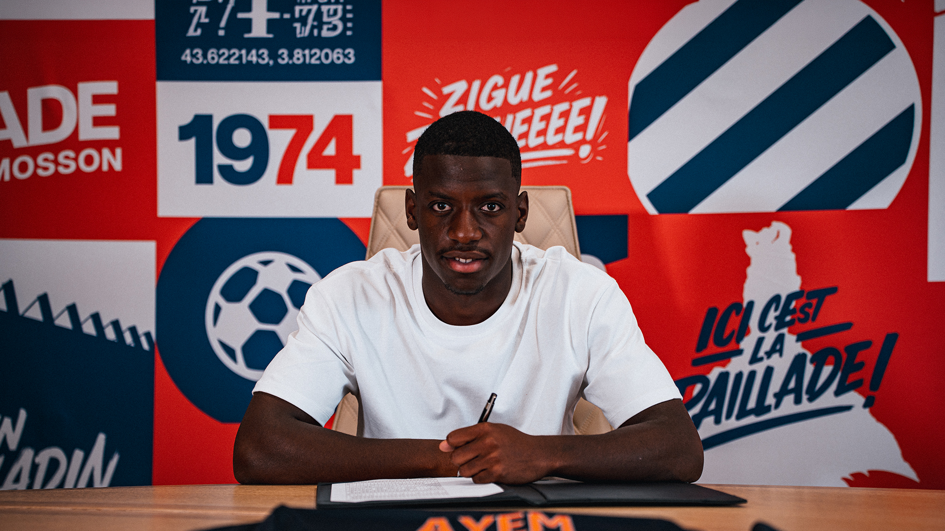 Grégory Ayem passe professionnel